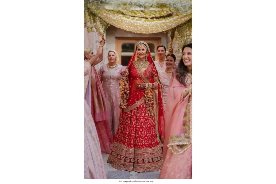 Katrina Kaif Bollywood Replica Lehenga Choli | Bollywood fashion, Fashion,  Dress