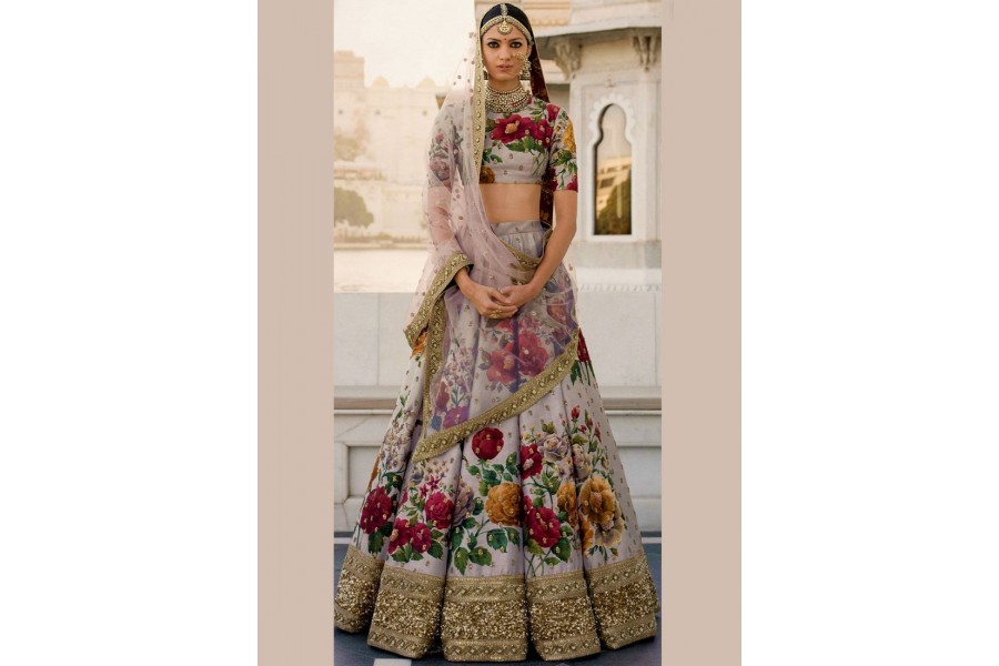 Buy black Sabyasachi Floral lehenga Online from EthnicPlus for ₹2749