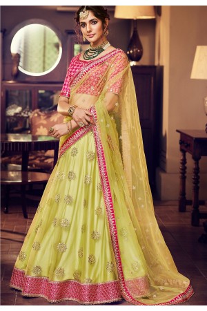 Yellow Indian Wedding Lehenga With Contrast Pink Blouse With Mint Green  Chanderi Dupatta - Etsy
