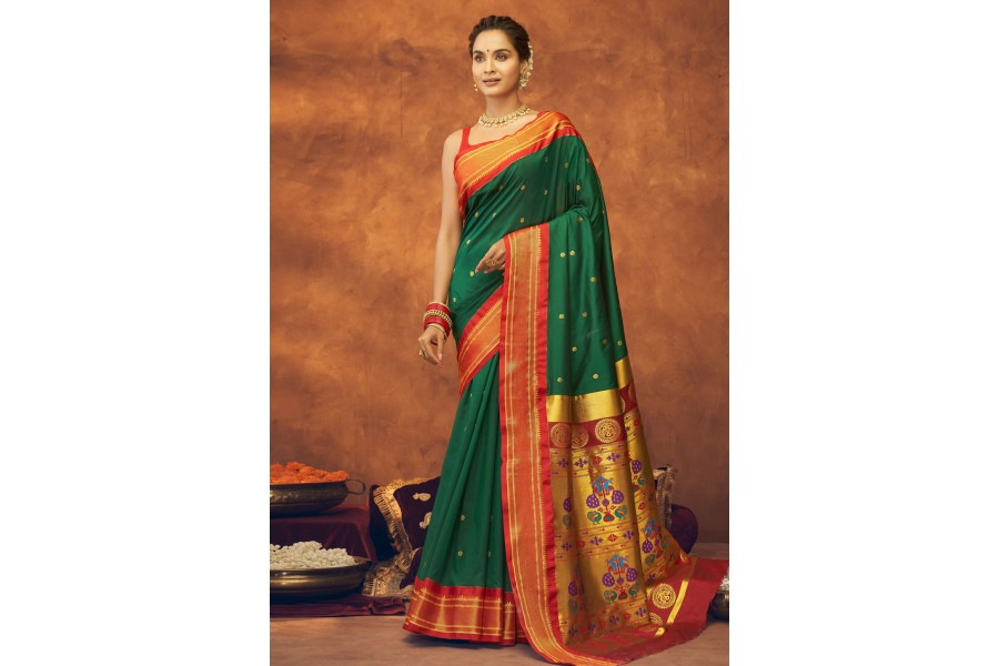 Buy Pure Silk Handloom Maharani Paithani - Deep Green Saree with Red  Border(Available in Peacock Buttis) - Very Much Indian – verymuchindian.com