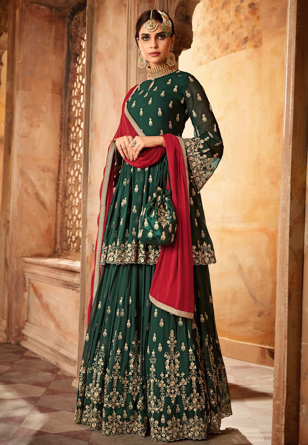Fashion Blogger, Kritika Khurana Wore A Unique Contrasting Green And Red-Hued  Lehenga For Wedding
