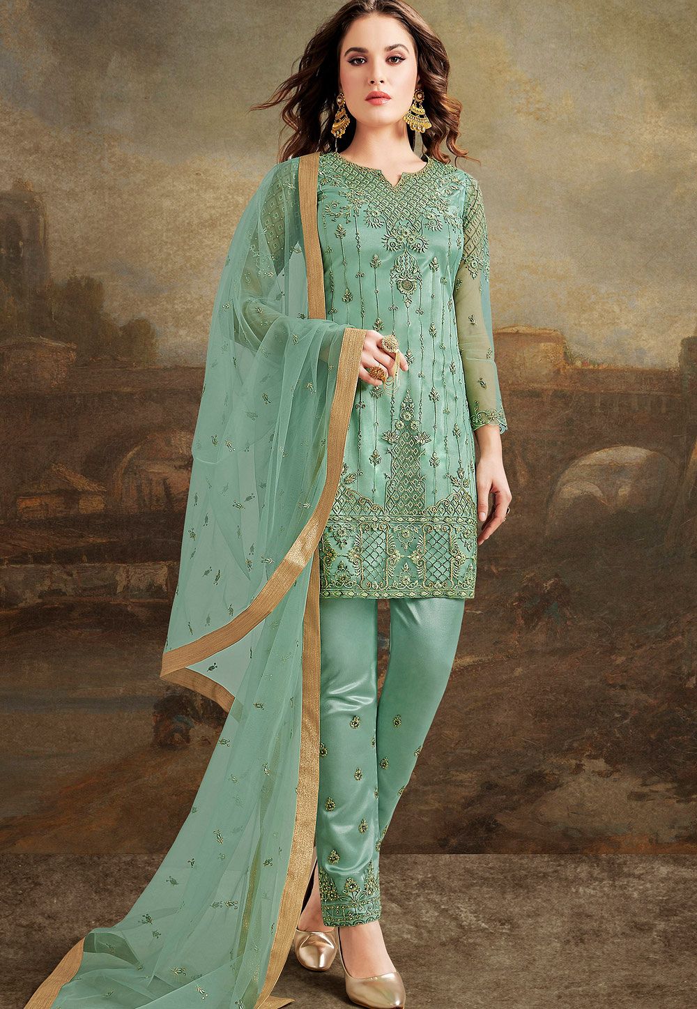Pakistani - Designer - Salwar Kameez: Buy Designer Indian Suits for Women  Online | Utsav Fashion