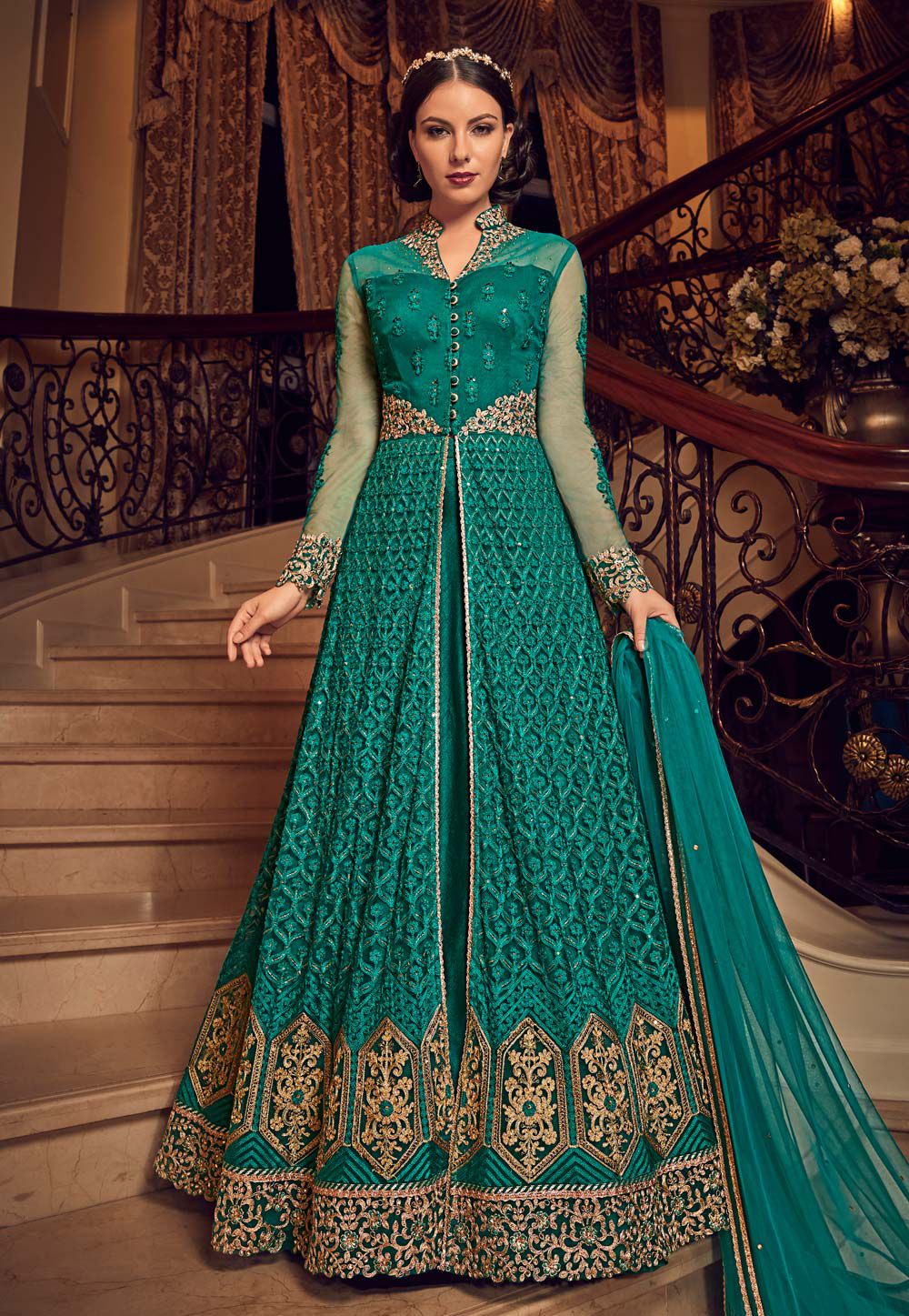 Latest Elegant Pakistani Bridal Lehenga Kameez Online 2021 – Nameera by  Farooq