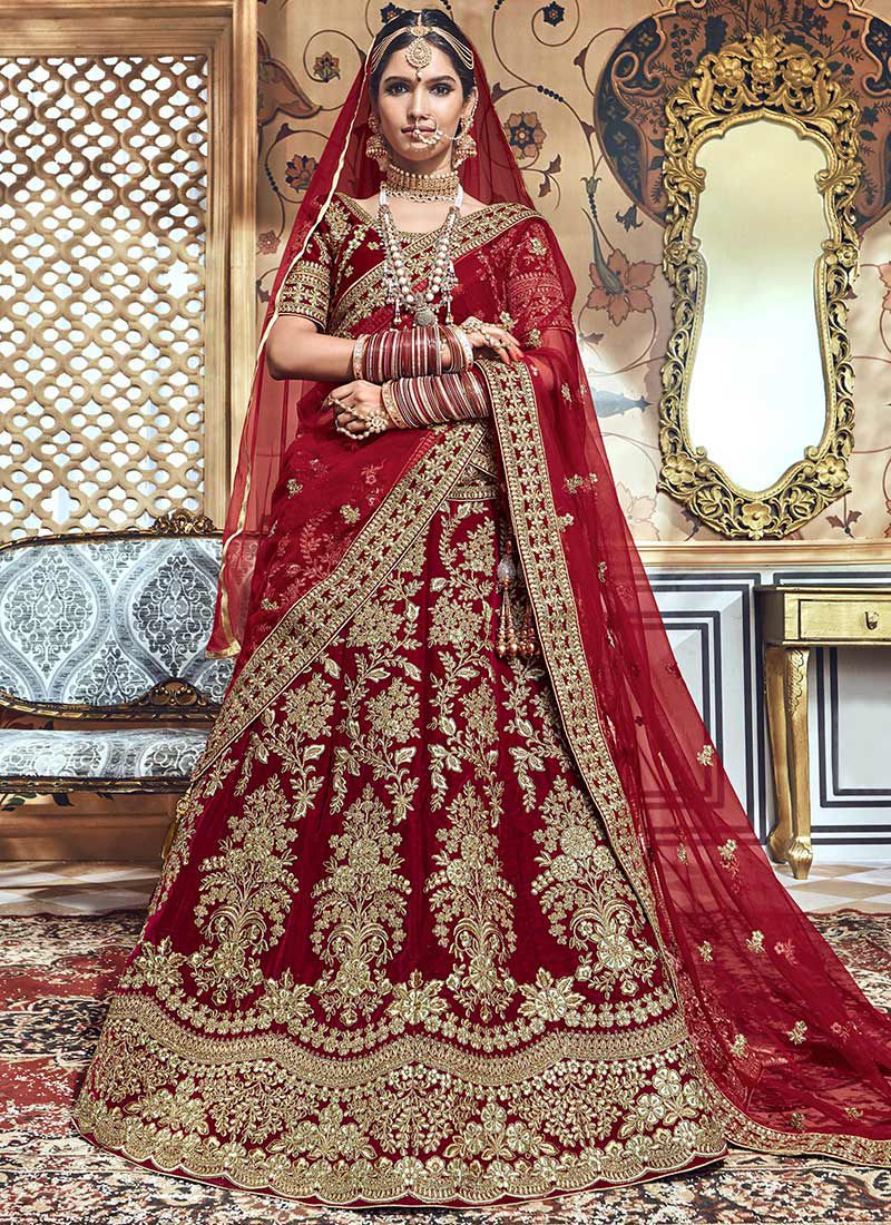 Women Wedding Wear Designer Heavy Embroidered Red Bridal Lehenga Choli at  3500.00 INR in Udaipur | Bhumi's Collection & Boutique