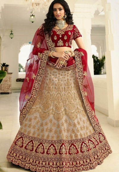 Miheeka Bajaj wore an ivory Anamika Khanna bridal lehenga for her wedding  with Rana Daggubati | VOGUE India