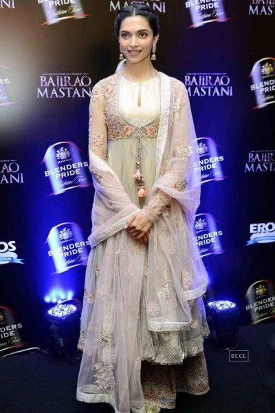 deepika padukone anarkali suit