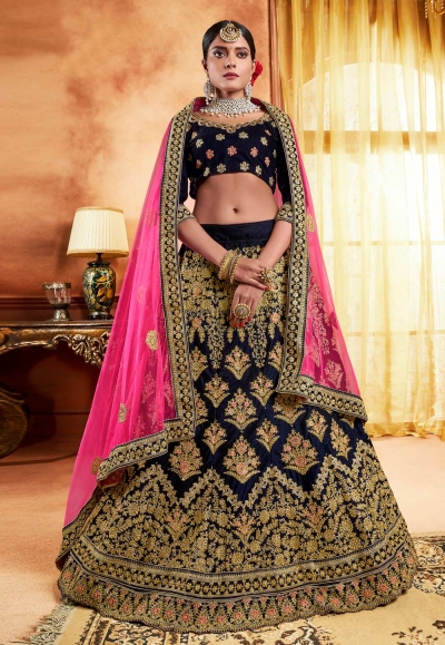 Semi-Stitched Red Velvet Crafted lehengacholi, Size: Free Size, Lehenga  Blouse And Dupatta at Rs 49959 in Surat